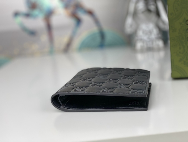 グッチ財布コピー内部構造